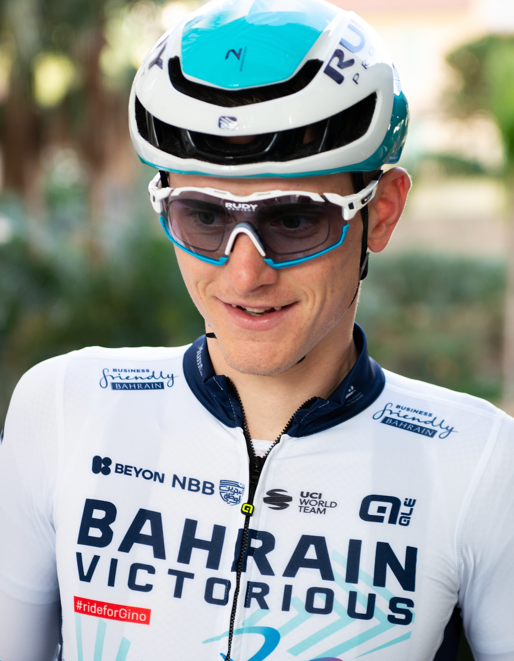 rudy project shield prescription cycling sunglasses with plug in scripted lenses